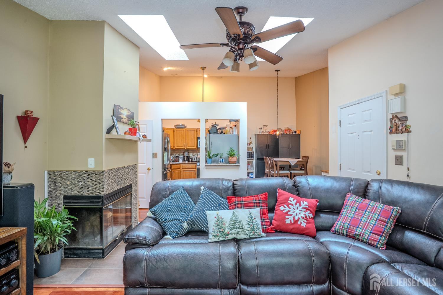 45 Amethyst Way Franklin NJ 08823