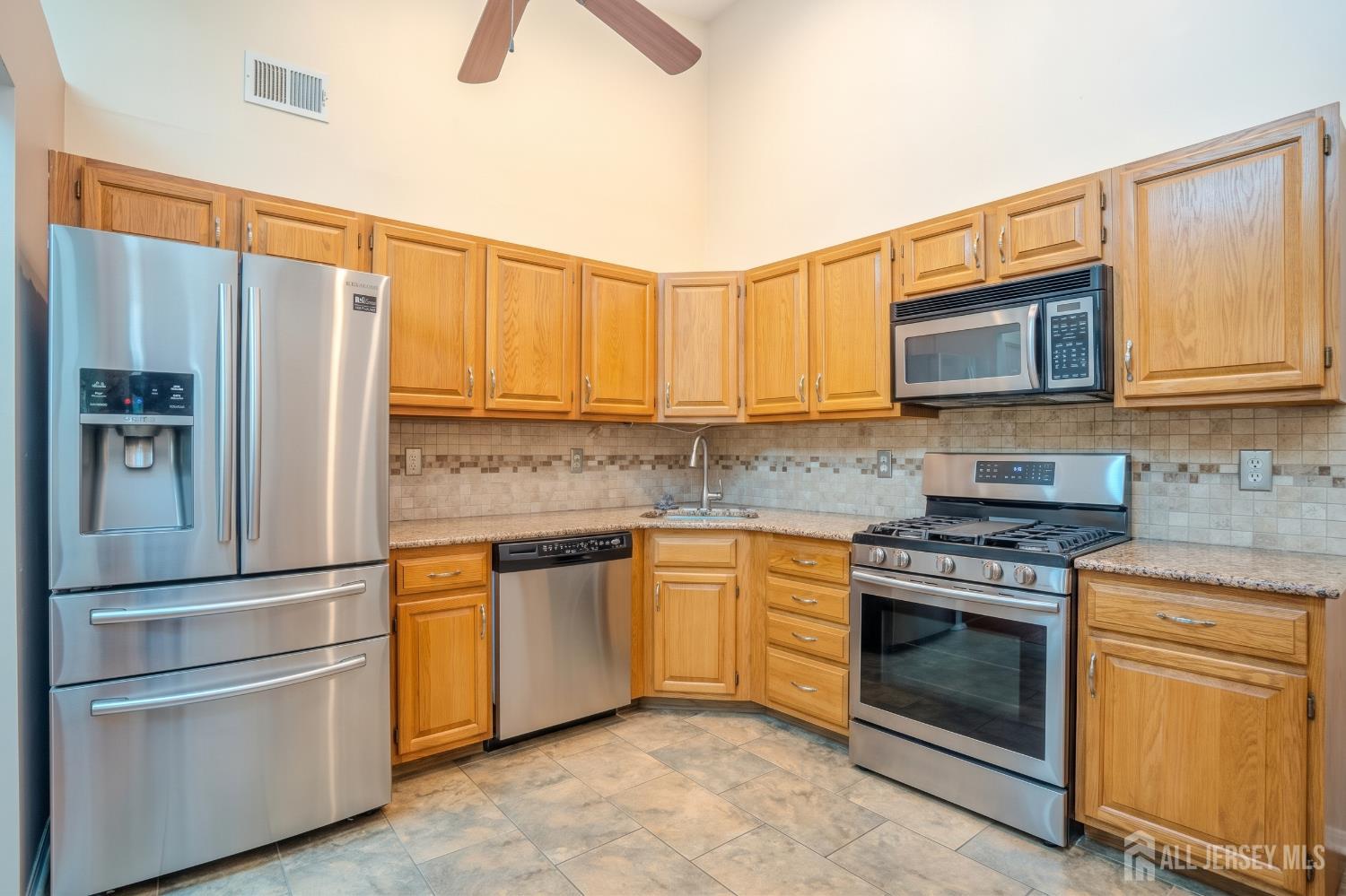45 Amethyst Way Franklin NJ 08823