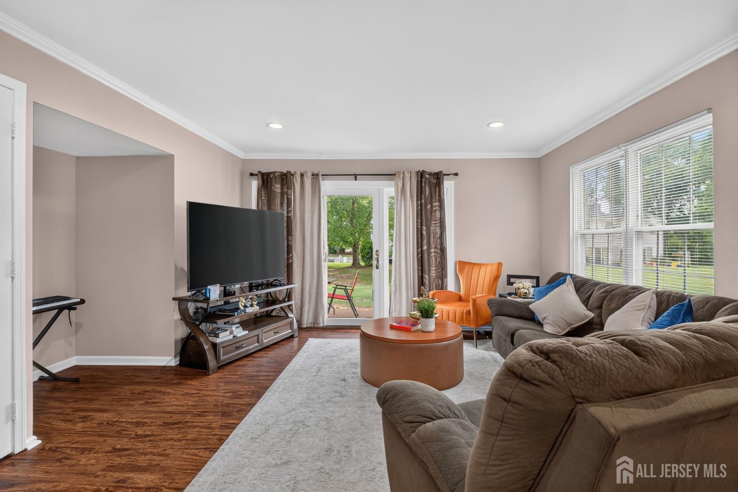 390 Mcdowell Drive East Brunswick NJ 08816