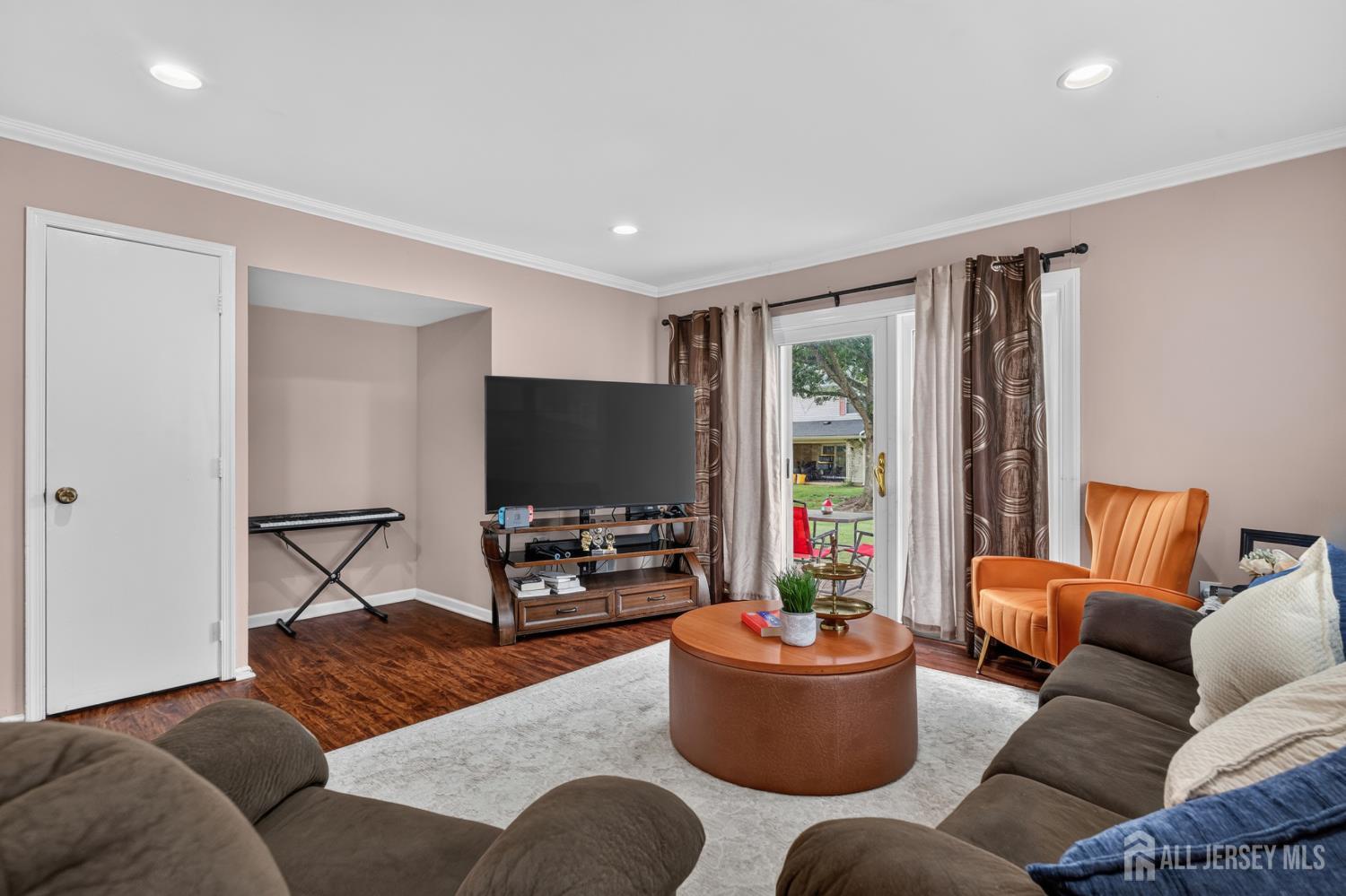390 Mcdowell Drive East Brunswick NJ 08816