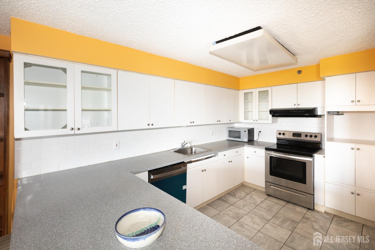 30 S Adelaide Avenue S Highland Park NJ 08904