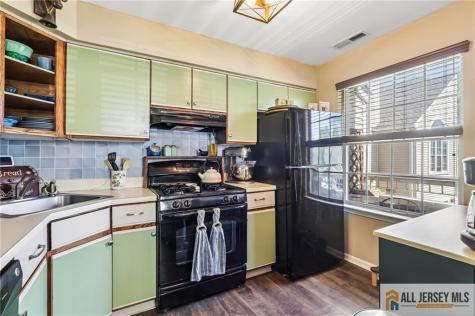 18 Dennis Court Hightstown NJ 08520