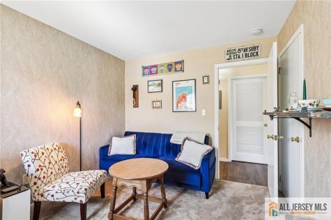 18 Dennis Court Hightstown NJ 08520