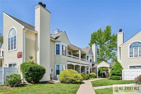 18 Dennis Court Hightstown NJ 08520