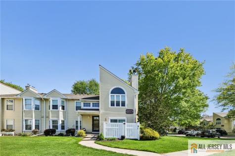 18 Dennis Court Hightstown NJ 08520