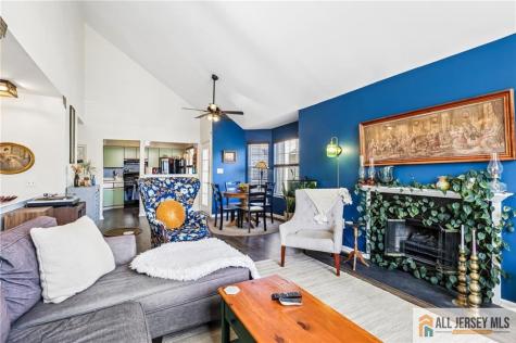 18 Dennis Court Hightstown NJ 08520