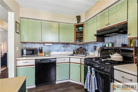 18 Dennis Court Hightstown NJ 08520