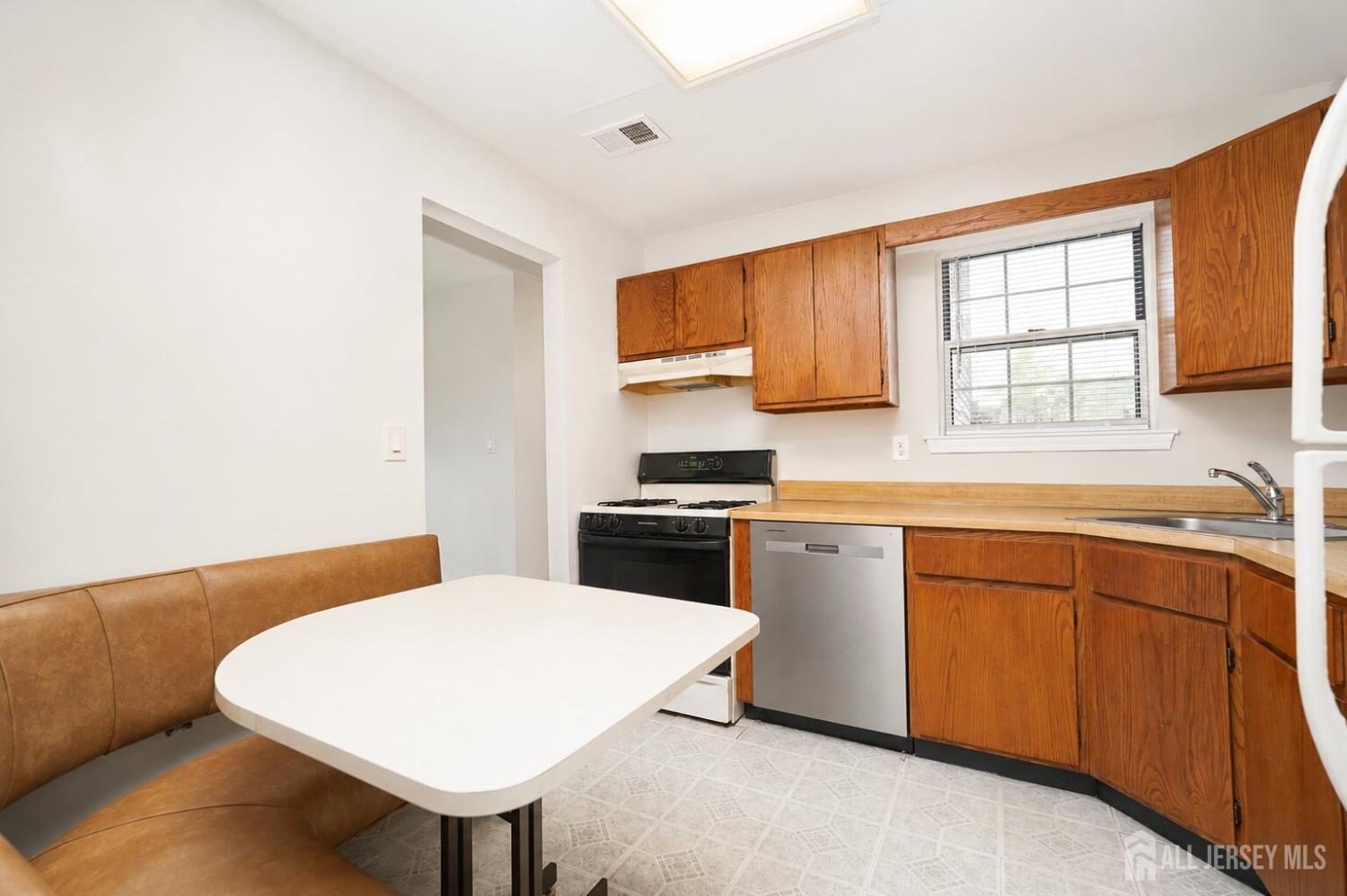 29 Lindsey Circle Old Bridge NJ 08857
