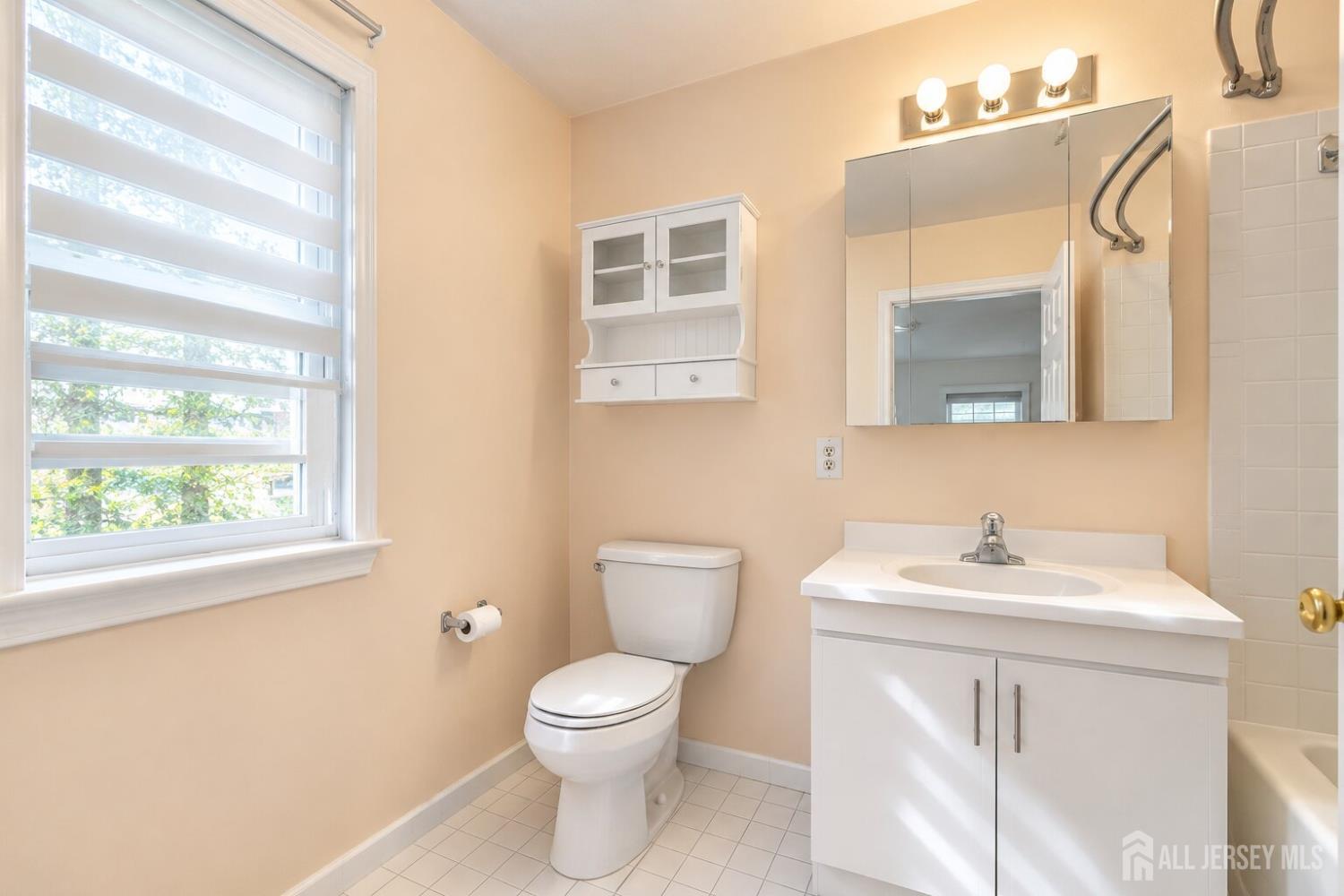 804 Wedgewood Circle Middletown NJ 07718