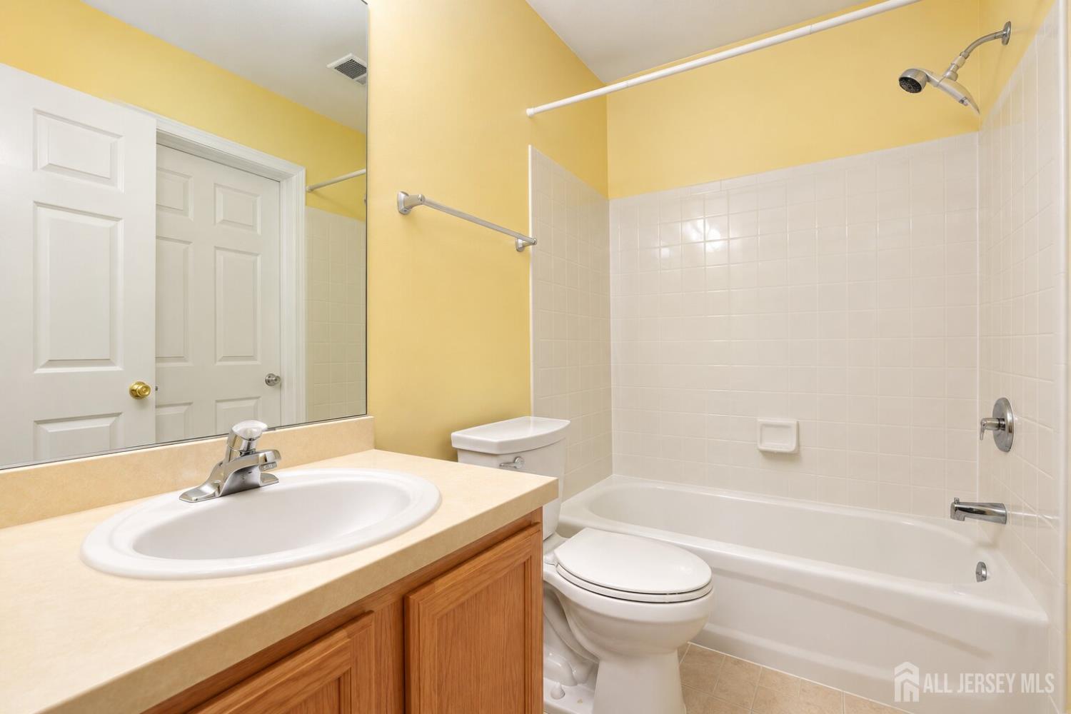 804 Wedgewood Circle Middletown NJ 07718