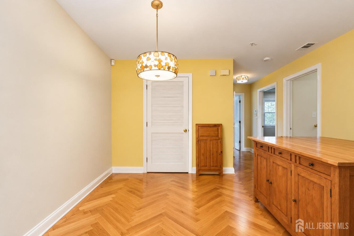 804 Wedgewood Circle Middletown NJ 07718