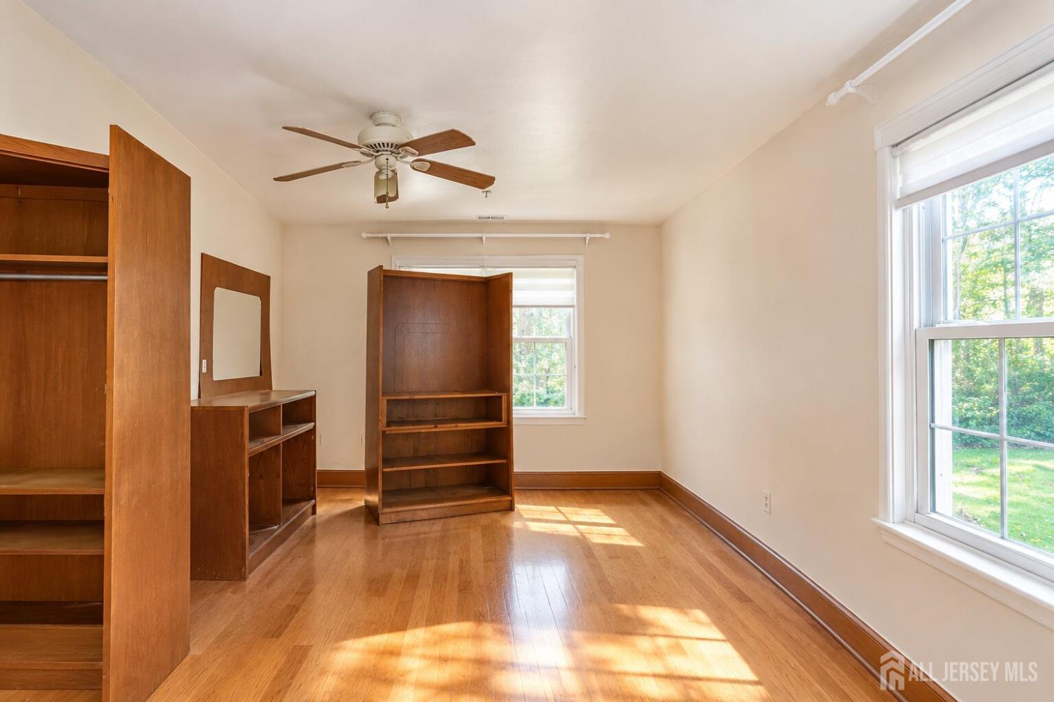 804 Wedgewood Circle Middletown NJ 07718