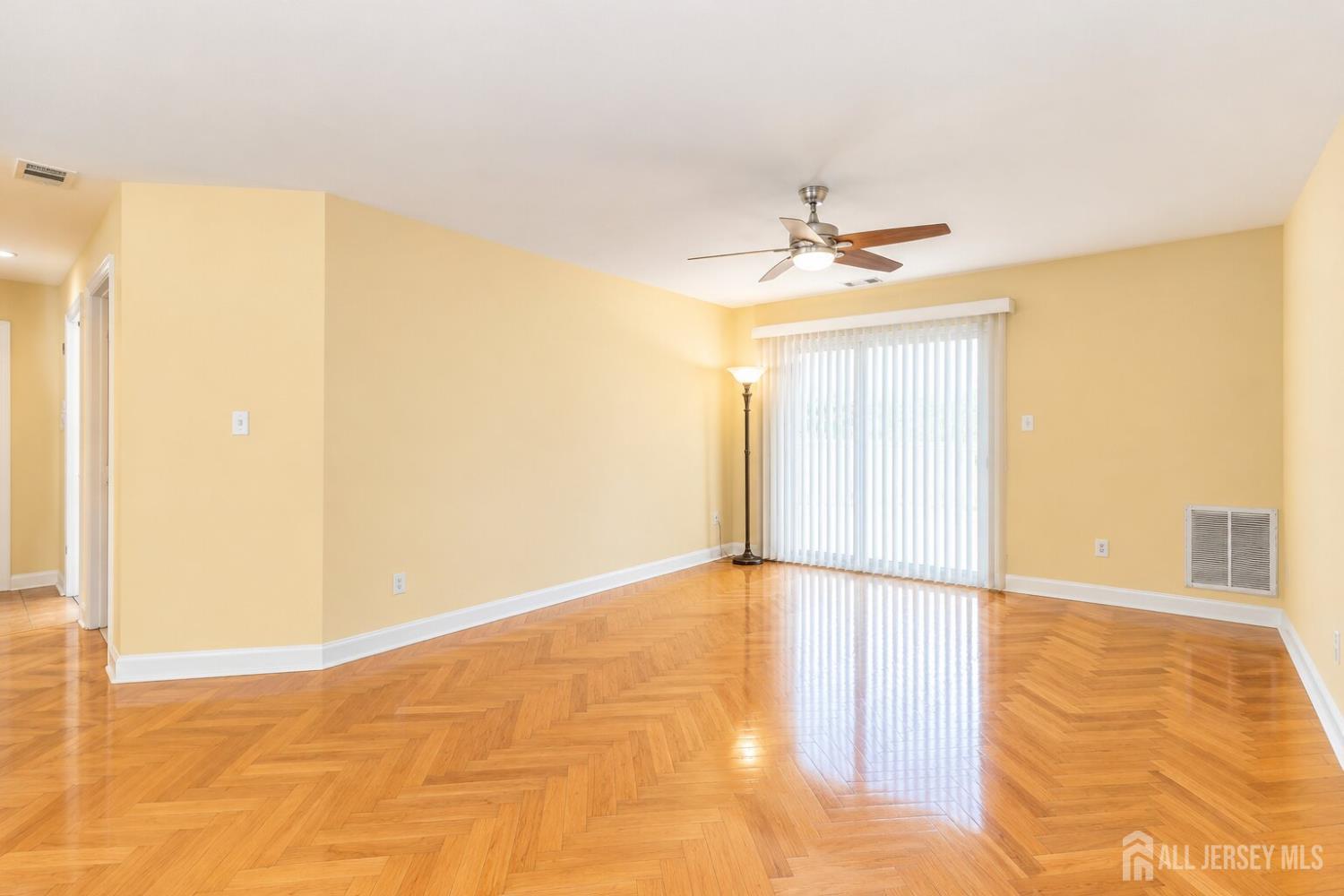 804 Wedgewood Circle Middletown NJ 07718