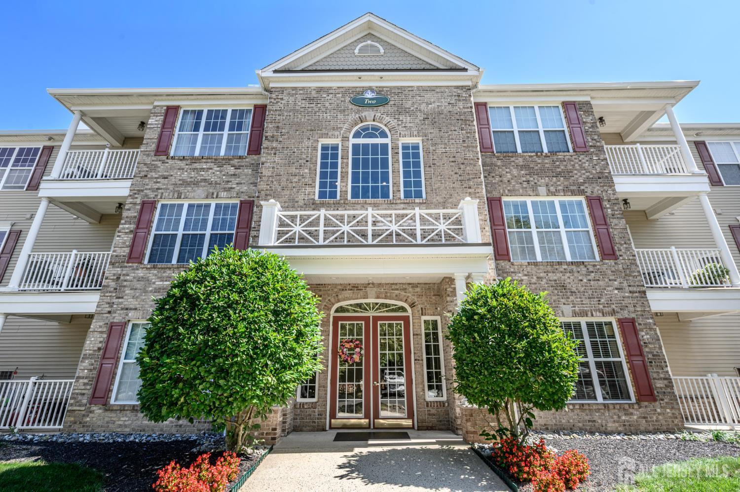 219 Sophee Lane Lakewood NJ 08701