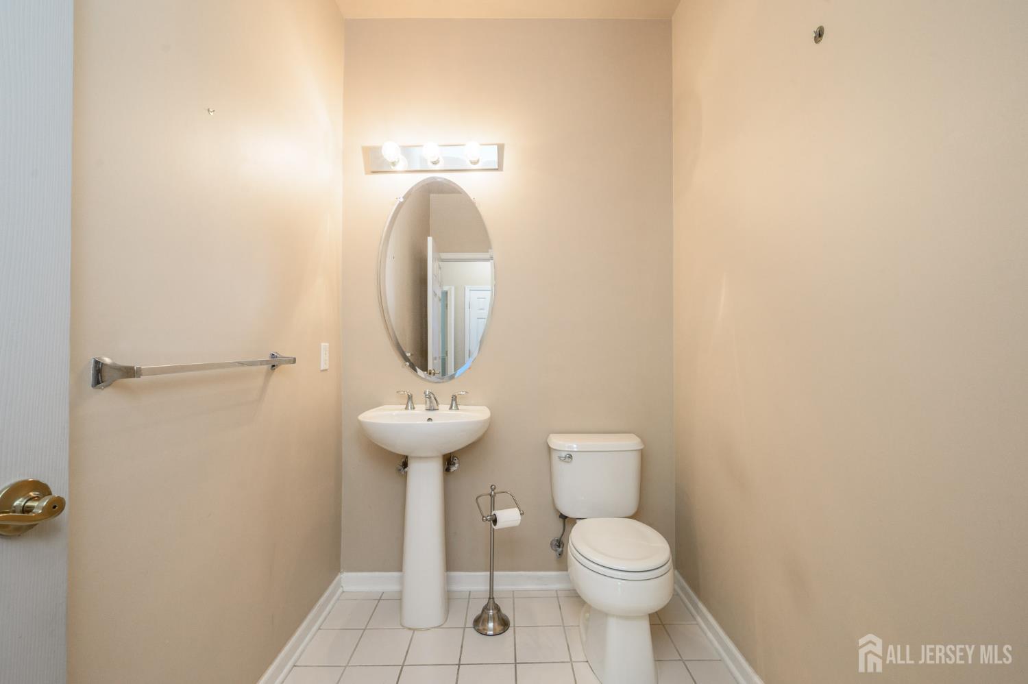 219 Sophee Lane Lakewood NJ 08701