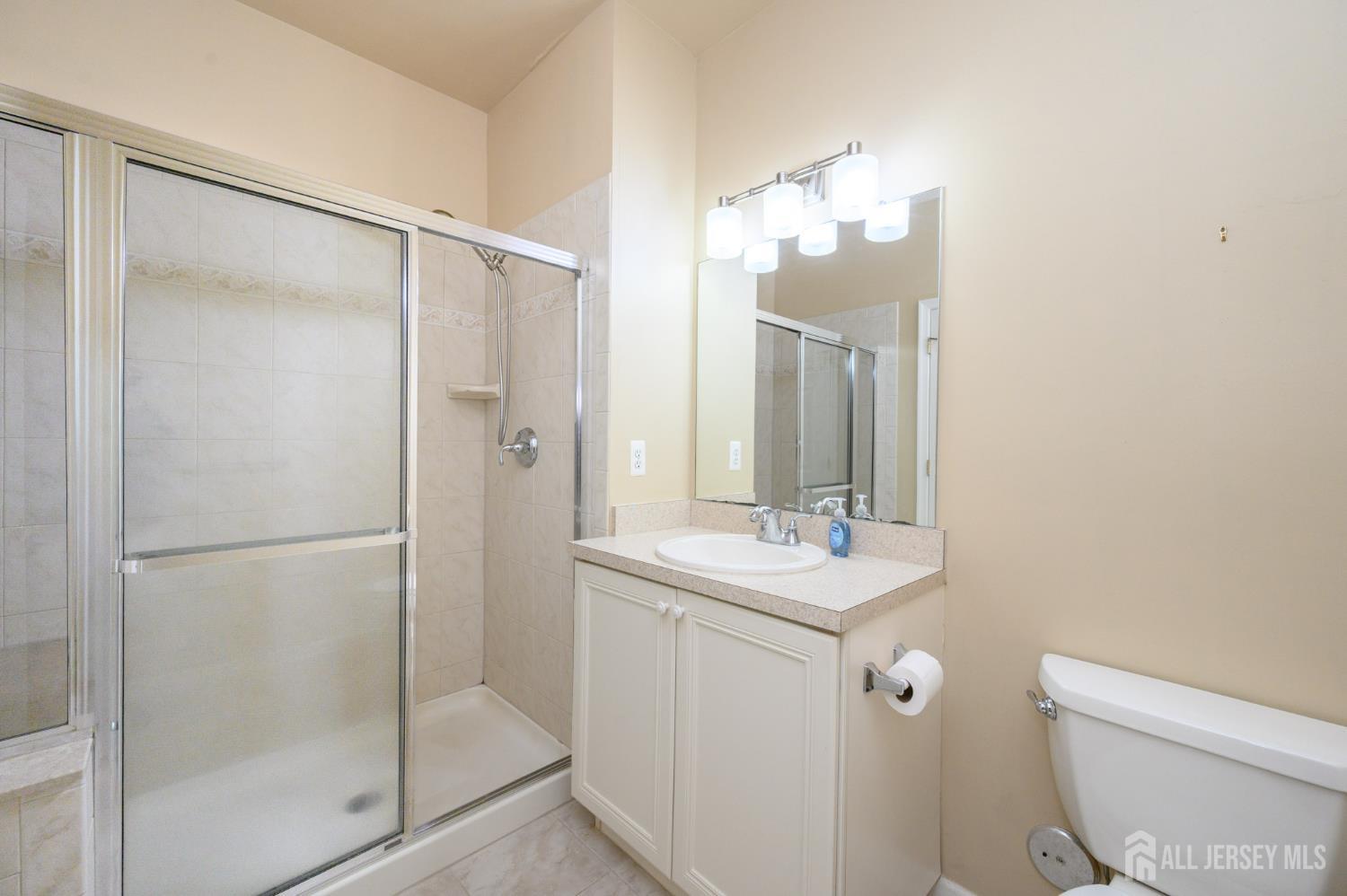219 Sophee Lane Lakewood NJ 08701