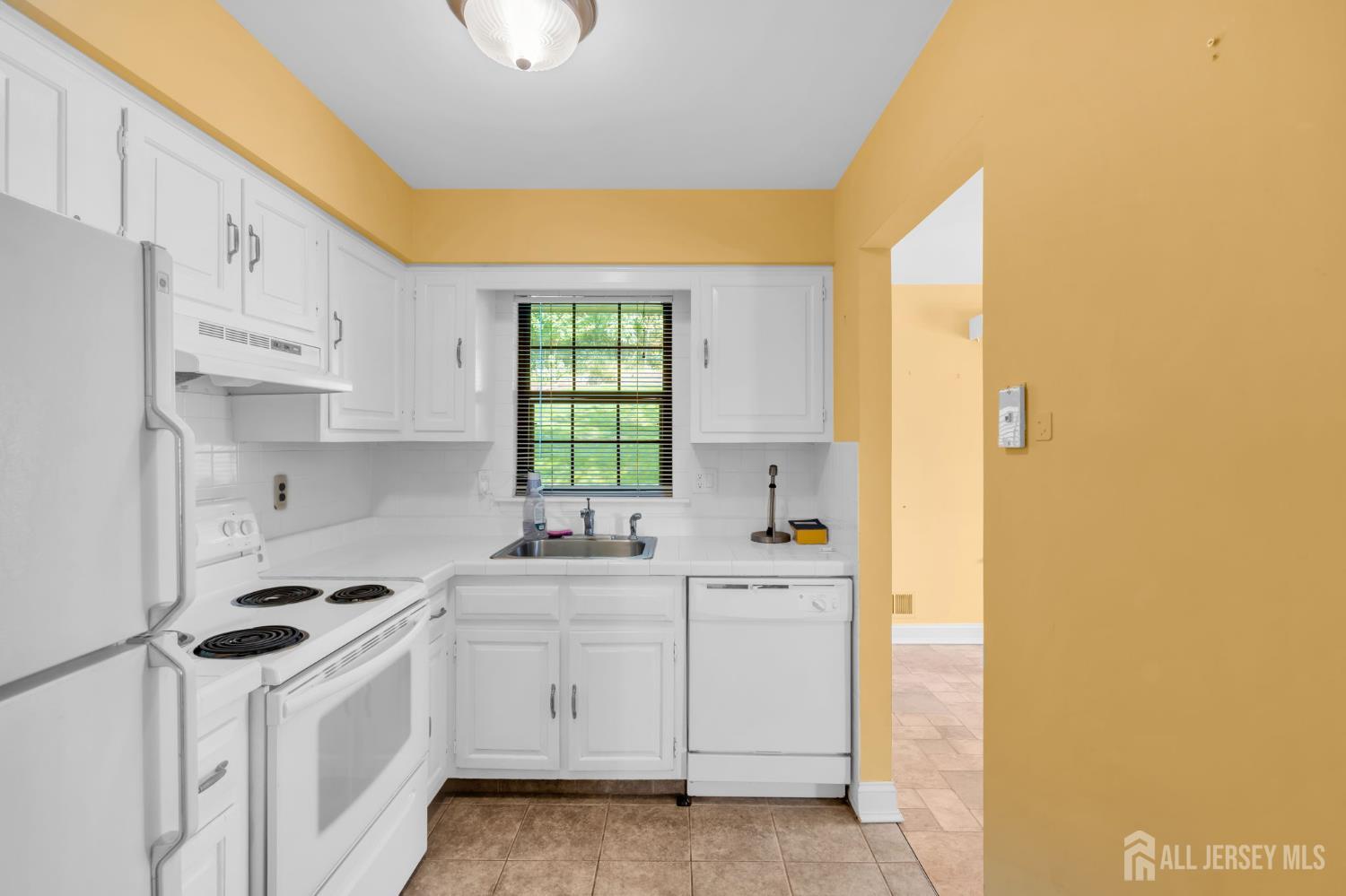 1102 Wellington Place Aberdeen NJ 07747