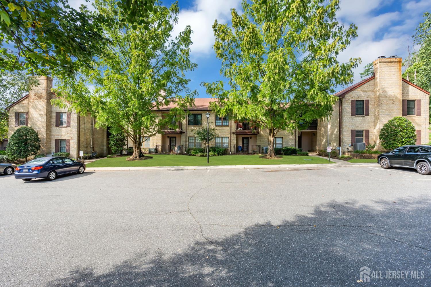 1102 Wellington Place Aberdeen NJ 07747