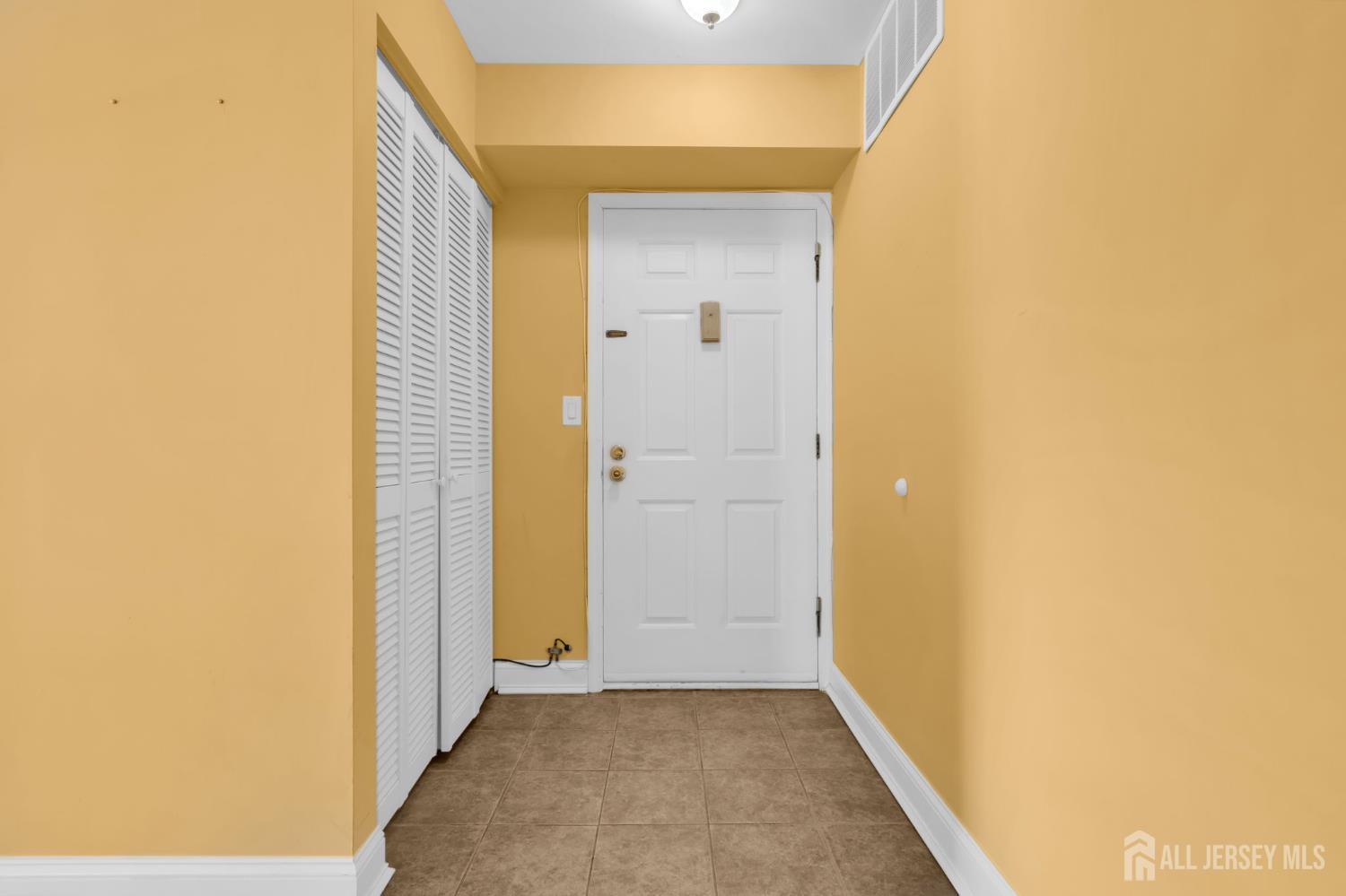 1102 Wellington Place Aberdeen NJ 07747