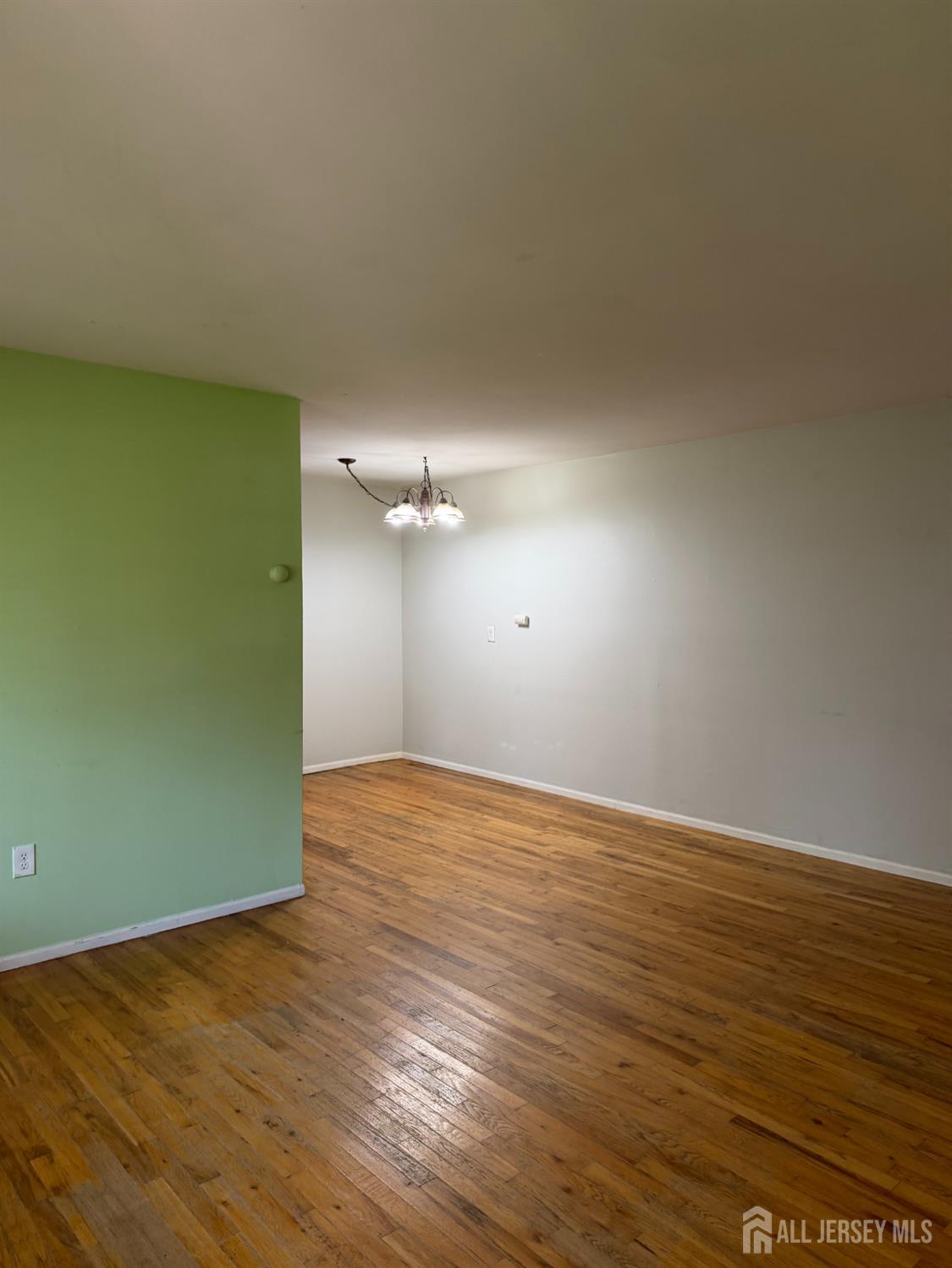 55 Gill Lane Iselin NJ 08830