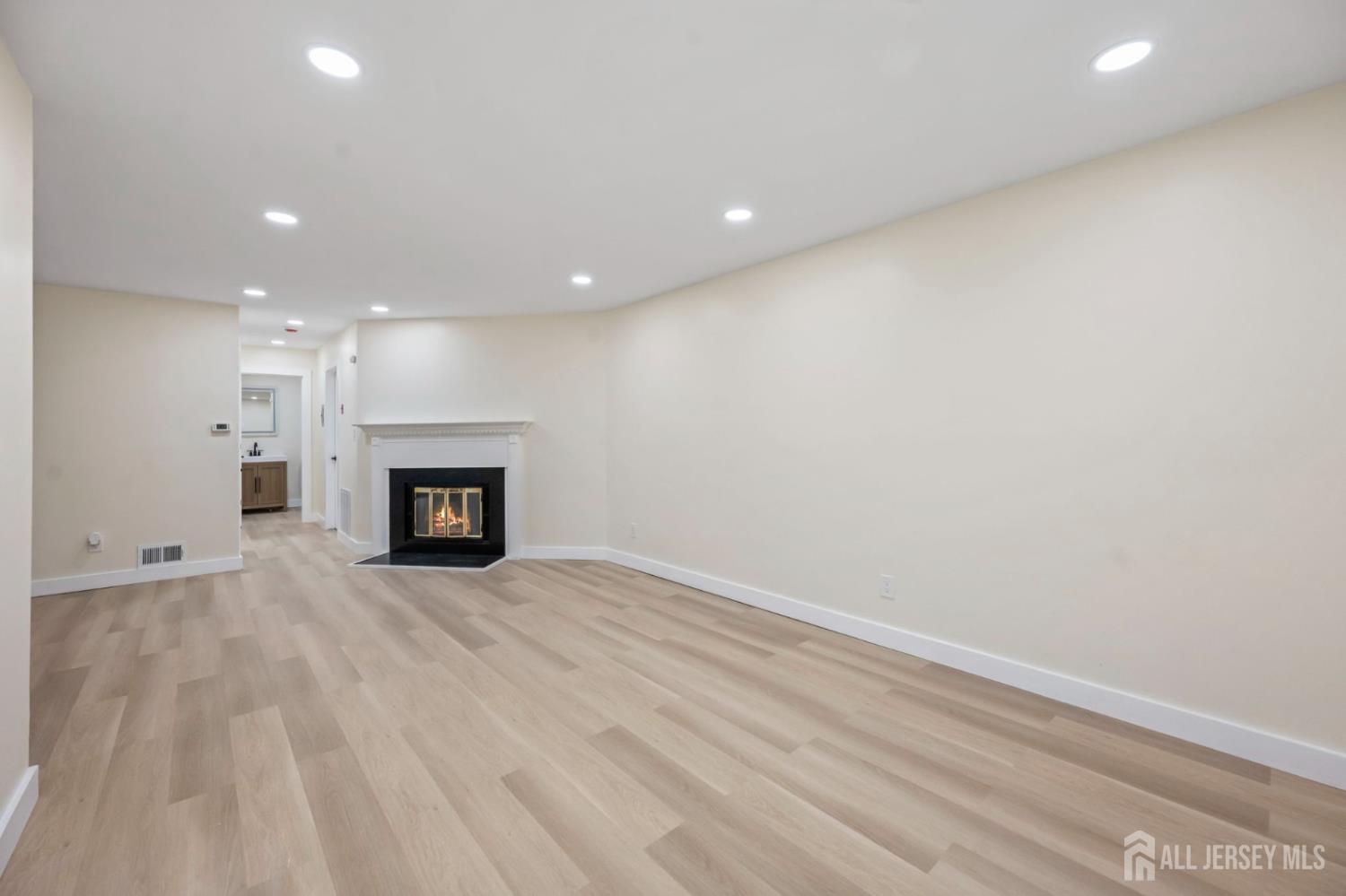 2332 Old Stone Mill Drive East Windsor NJ 08512