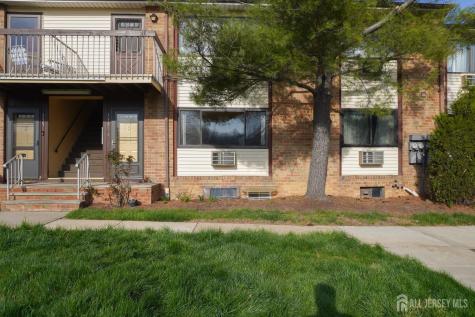 733 Cricket Lane Woodbridge Proper NJ 07095