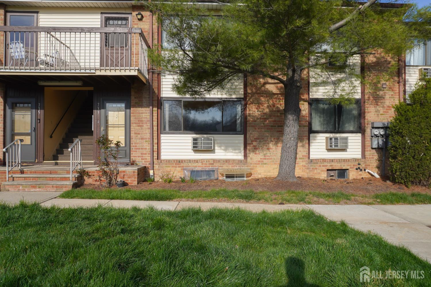 733 Cricket Lane Woodbridge Proper NJ 07095