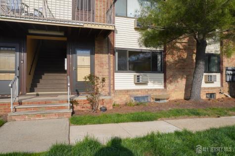 733 Cricket Lane Woodbridge Proper NJ 07095