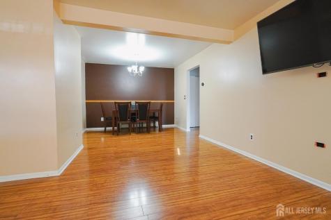 733 Cricket Lane Woodbridge Proper NJ 07095