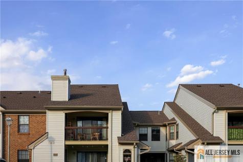 207 Sunshine Court Sayreville NJ 08859