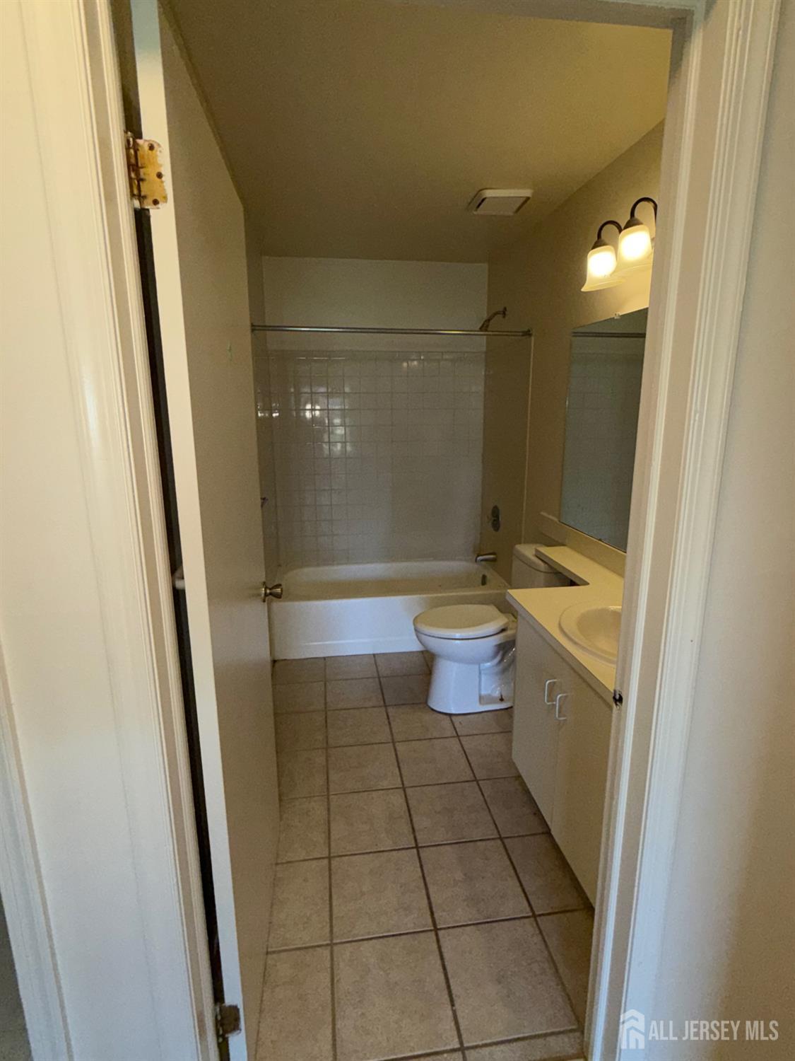 380 Lancaster Court Piscataway NJ 08854