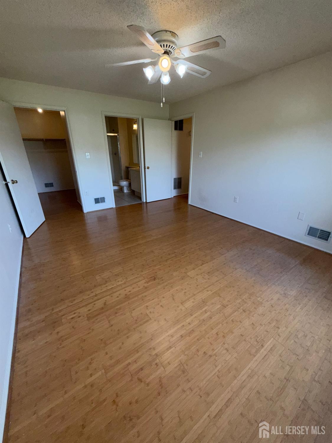 380 Lancaster Court Piscataway NJ 08854