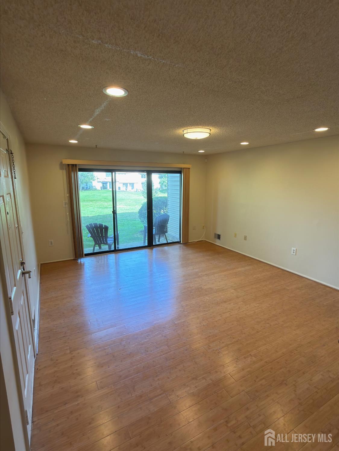 380 Lancaster Court Piscataway NJ 08854
