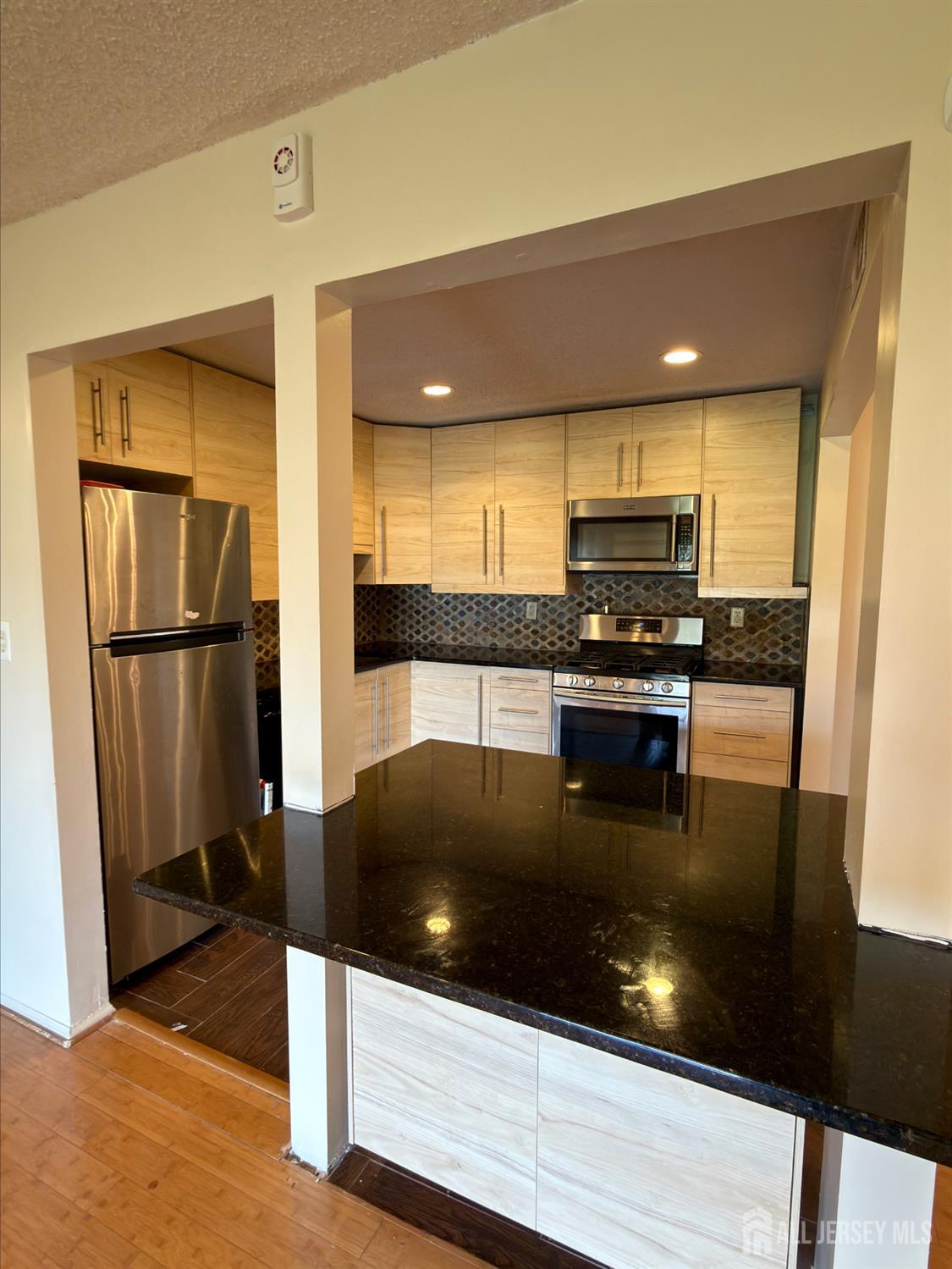 380 Lancaster Court Piscataway NJ 08854