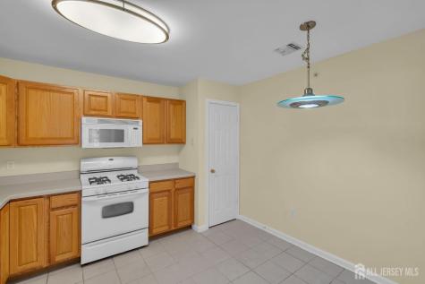 224 Pinelli Drive Piscataway NJ 08854