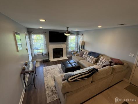 316 Cozzens Court East Brunswick NJ 08816