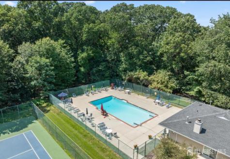 390 Mcdowell Drive East Brunswick NJ 08816