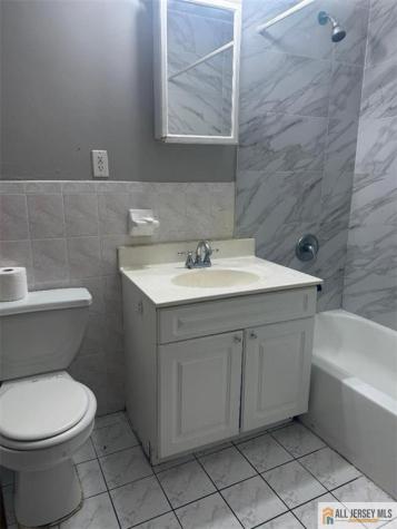 403 College Drive Edison NJ 08817