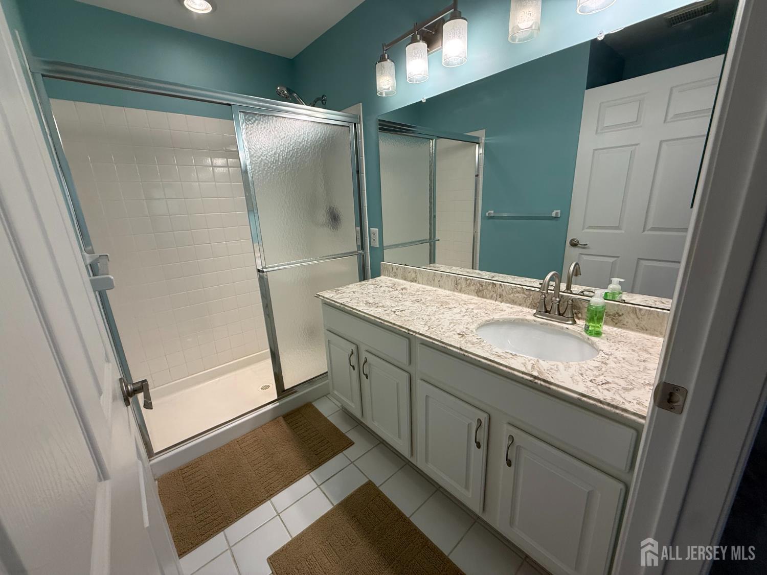 431 Mowat Circle Hamilton NJ 08690