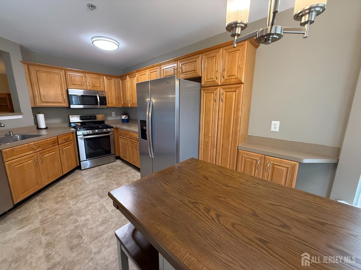 431 Mowat Circle Hamilton NJ 08690