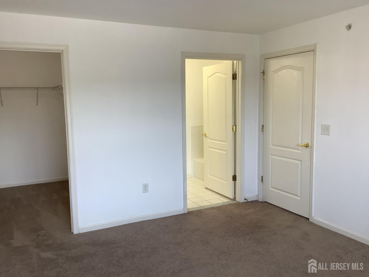 835 Cedar Court New Brunswick NJ 08901