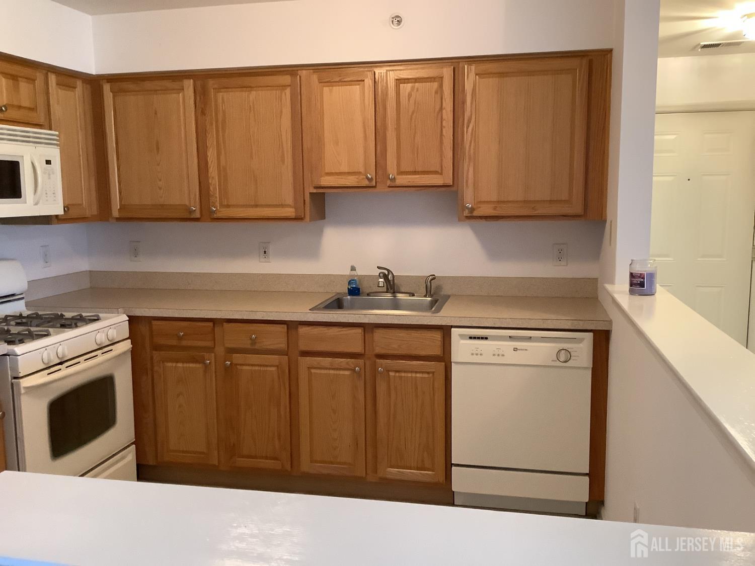835 Cedar Court New Brunswick NJ 08901