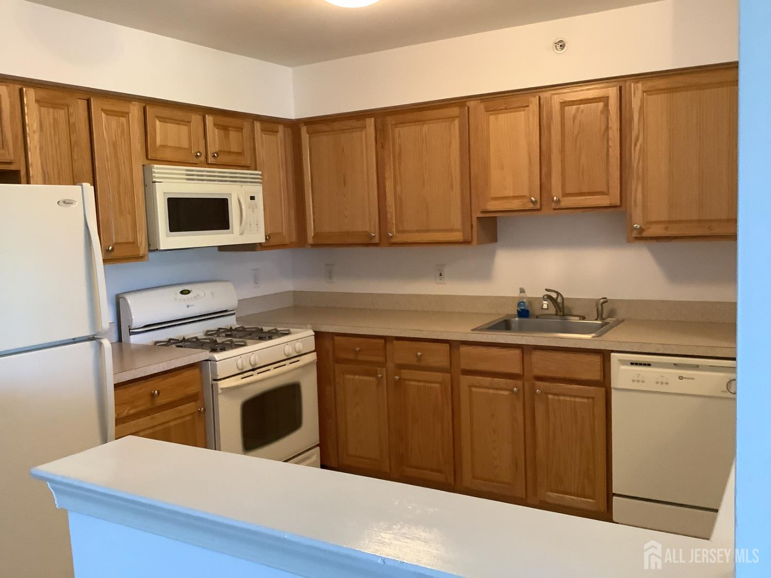 835 Cedar Court New Brunswick NJ 08901