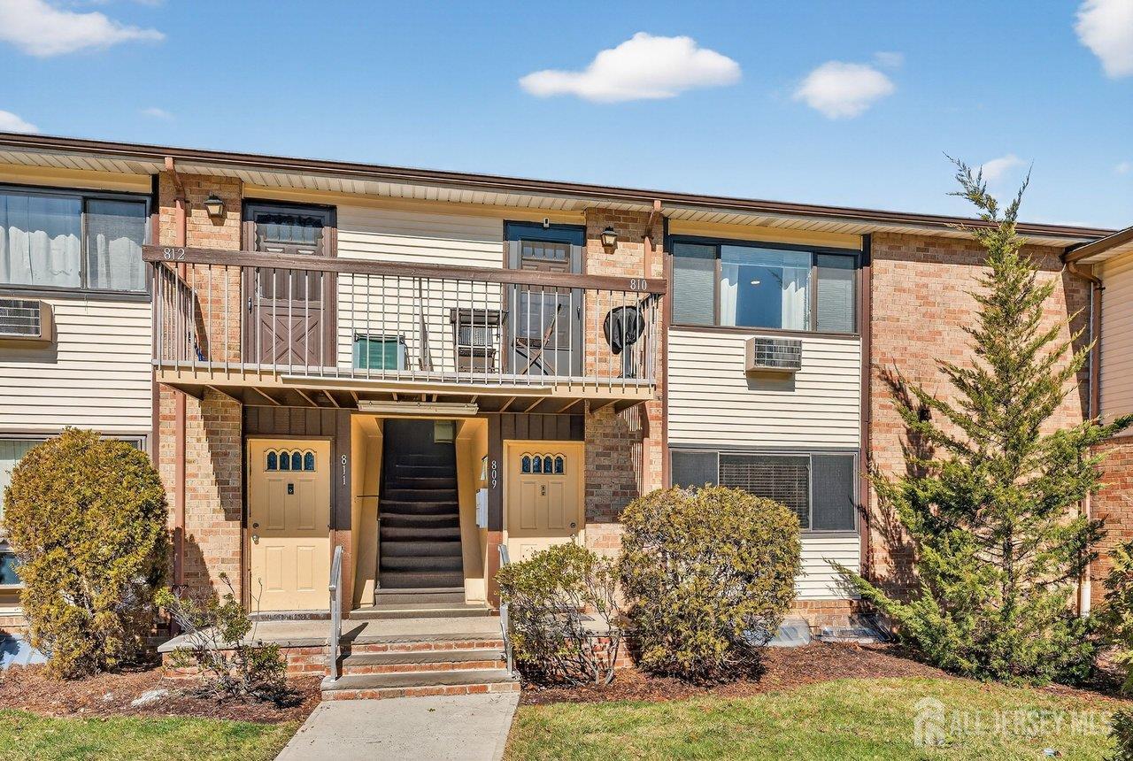 810 Cricket Lane Woodbridge Proper NJ 07095