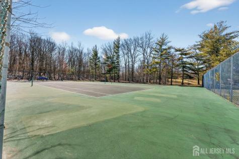 810 Cricket Lane Woodbridge Proper NJ 07095