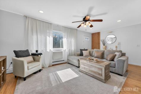 810 Cricket Lane Woodbridge Proper NJ 07095