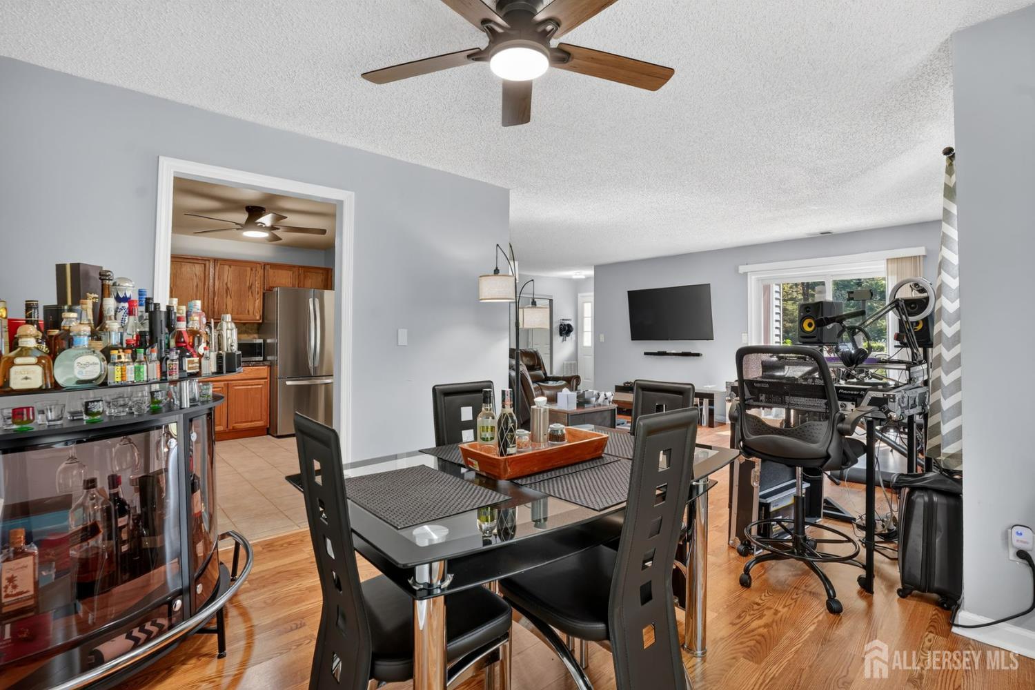 51 Woodmere Drive Sayreville NJ 08859