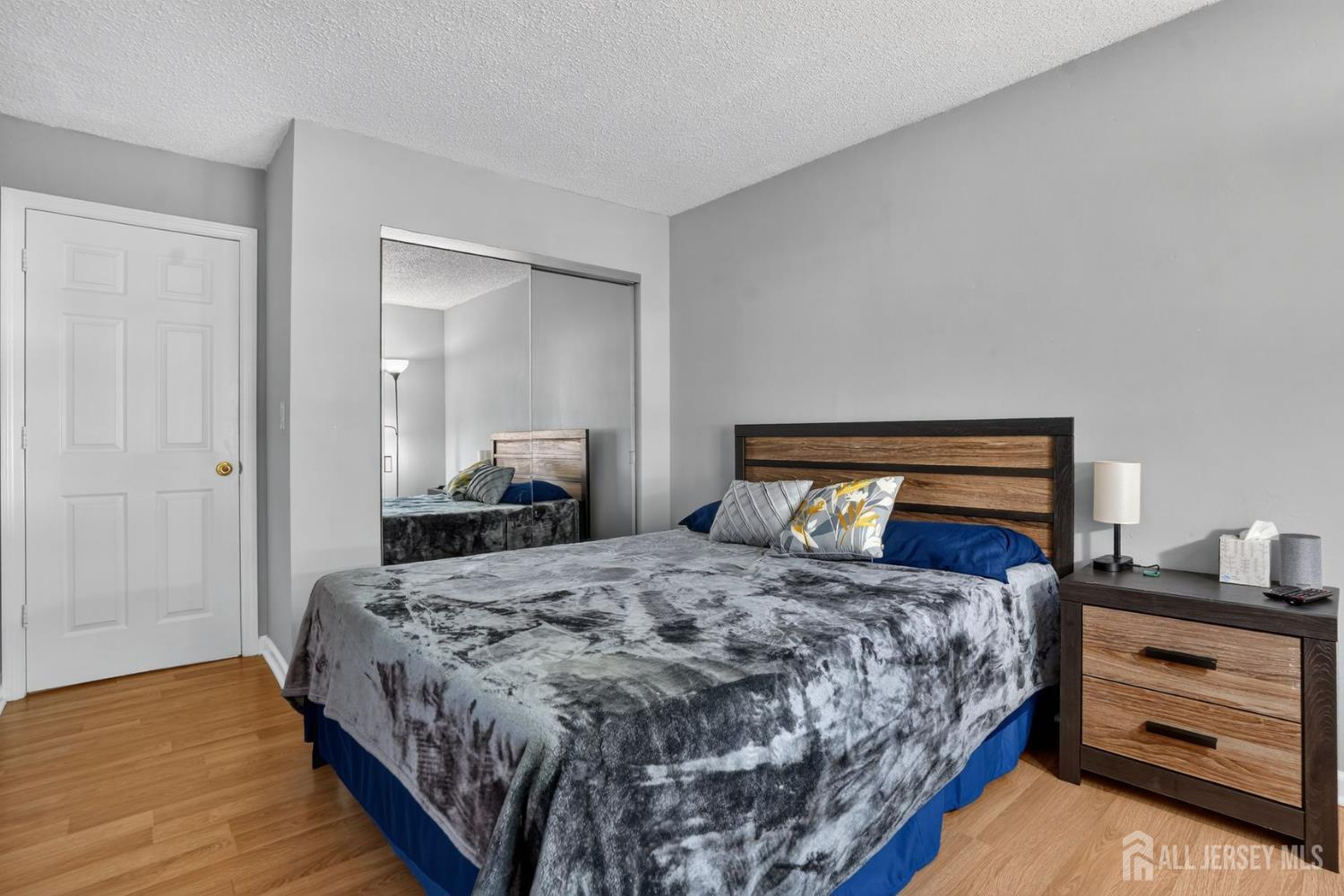 51 Woodmere Drive Sayreville NJ 08859