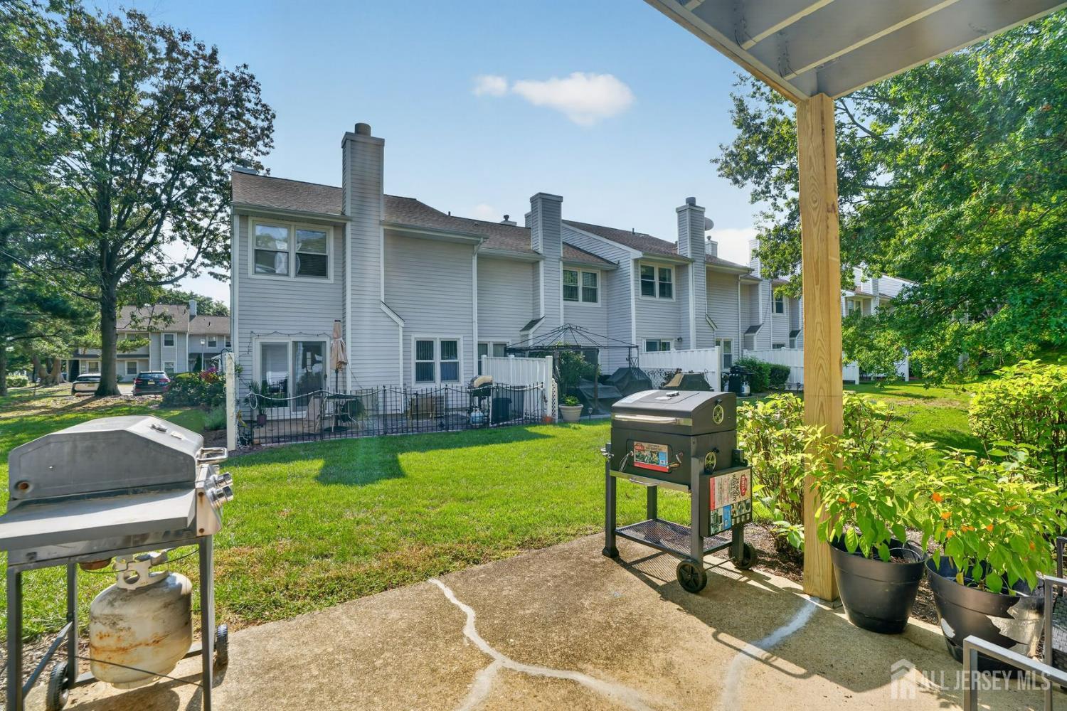 51 Woodmere Drive Sayreville NJ 08859