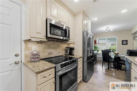 297 Yardley Drive Monroe NJ 08831